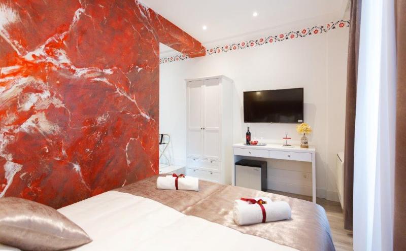 Well Of Life Luxury Rooms สปลิท ภายนอก รูปภาพ