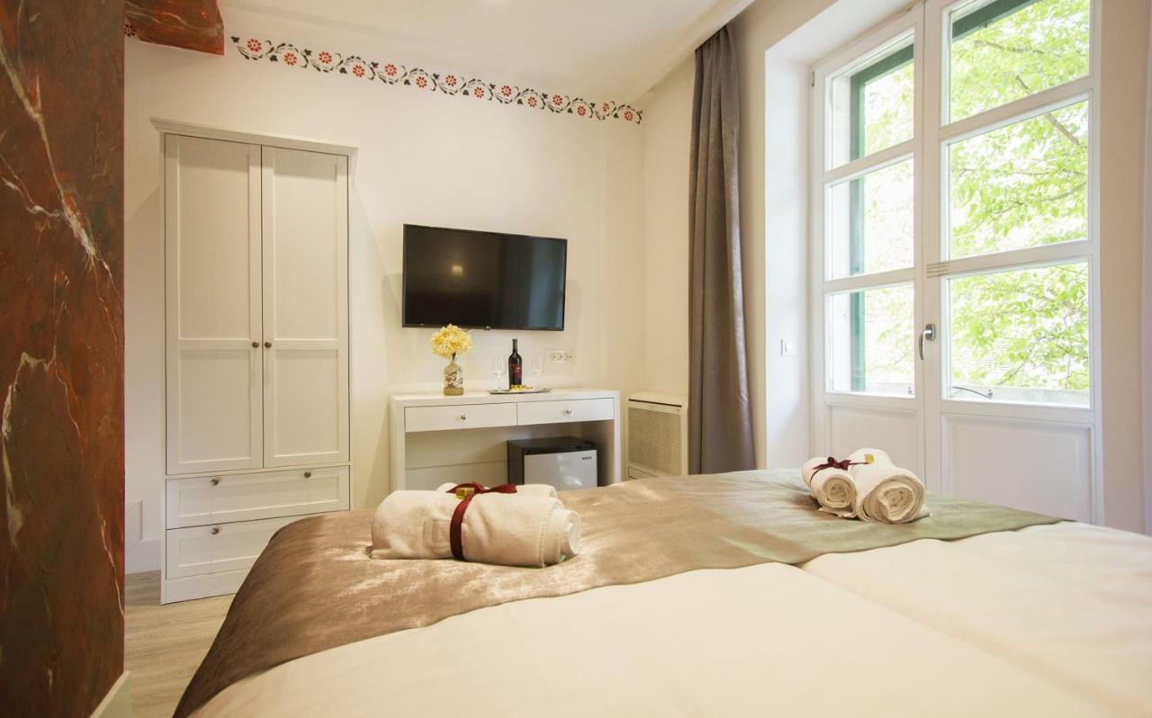 Well Of Life Luxury Rooms สปลิท ภายนอก รูปภาพ