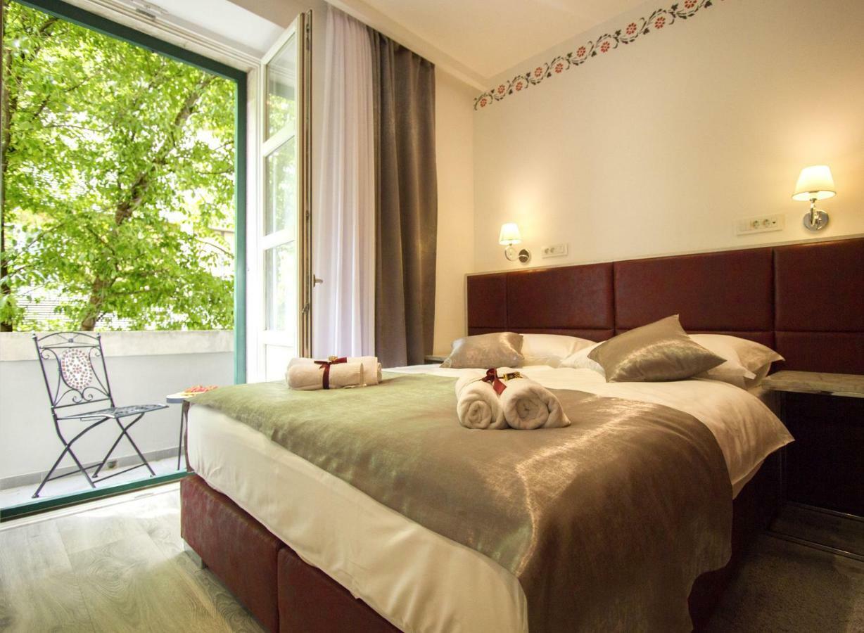 Well Of Life Luxury Rooms สปลิท ภายนอก รูปภาพ