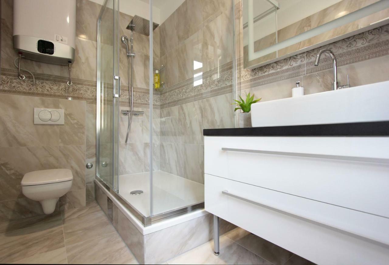 Well Of Life Luxury Rooms สปลิท ภายนอก รูปภาพ